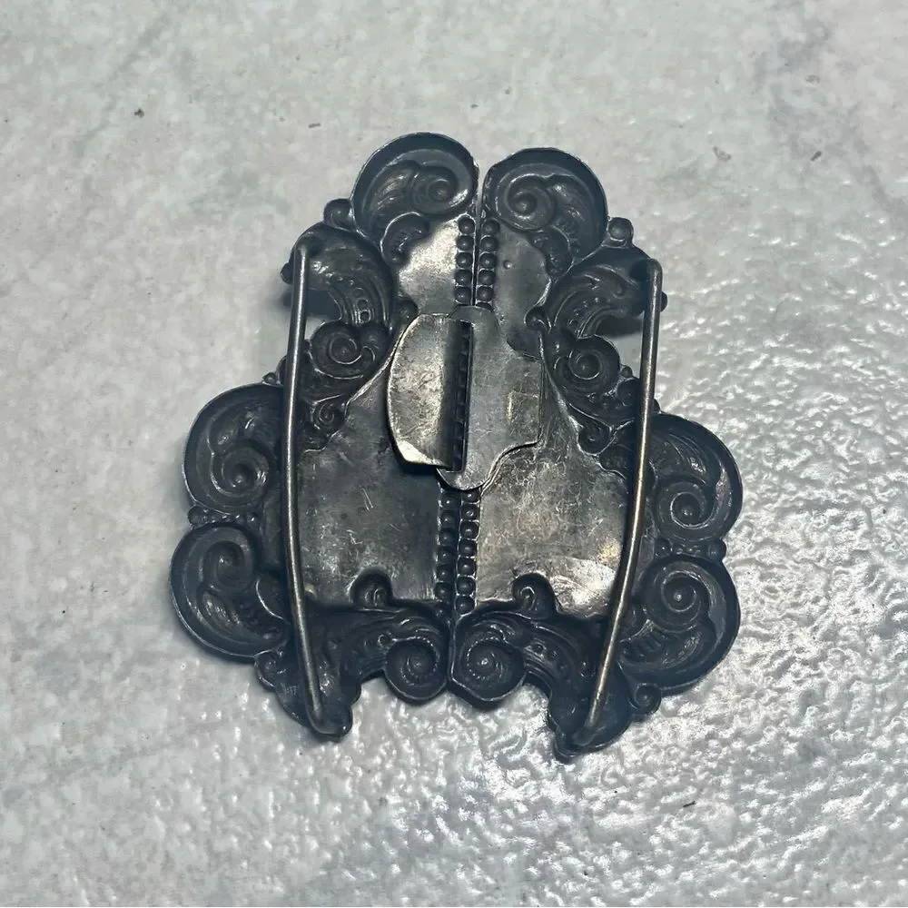 N/A nouveau silver prong